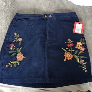 Corduroy Mini Skirt with embroidery